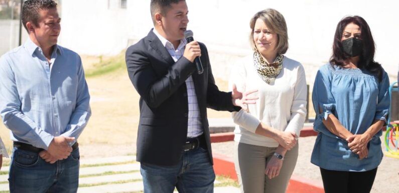 Entrega Tecutli Gómez nuevo espacio público rehabilitado en Los Chirlitos