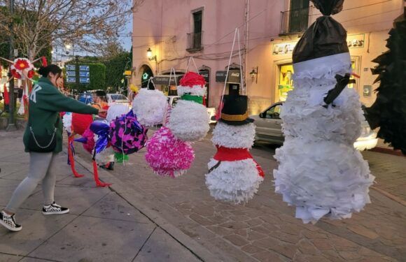 Finaliza con éxito el “Taller de Creación de Piñatas” de la Dirección de Participación Ciudadana