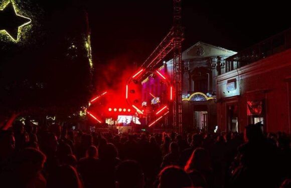 Sonido Rayo puso a bailar a cientos de laguenses y visitantes en el Centro Histórico