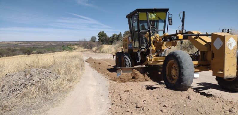 Módulo de Maquinaria da mantenimiento a caminos de la Delegación de El Puesto