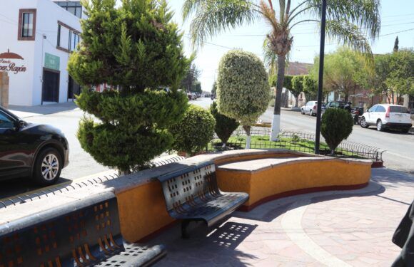 Rehabilitan Plaza del Alcalde en la colonia El Refugio