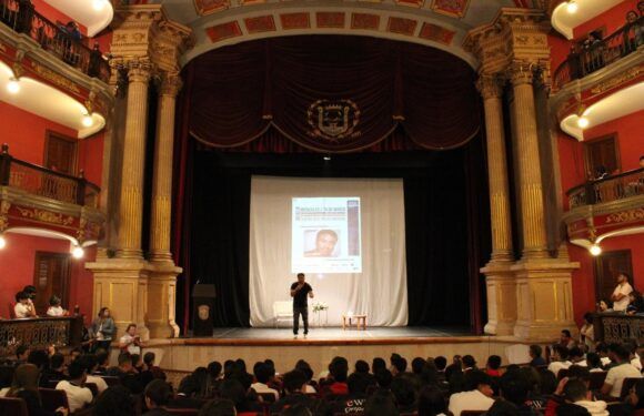 Cesar Andrade imparte conferencia “El partido más importante de mi vida”