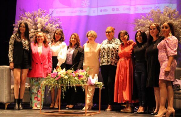 Ce-Mujer realiza panel de Mujeres Líderes en la Educación de Lagos de Moreno