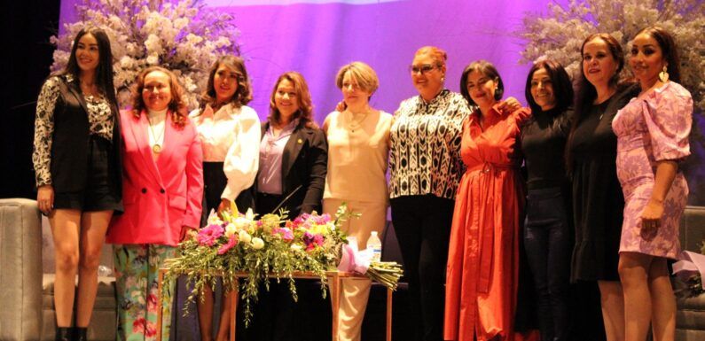 Ce-Mujer realiza panel de Mujeres Líderes en la Educación de Lagos de Moreno