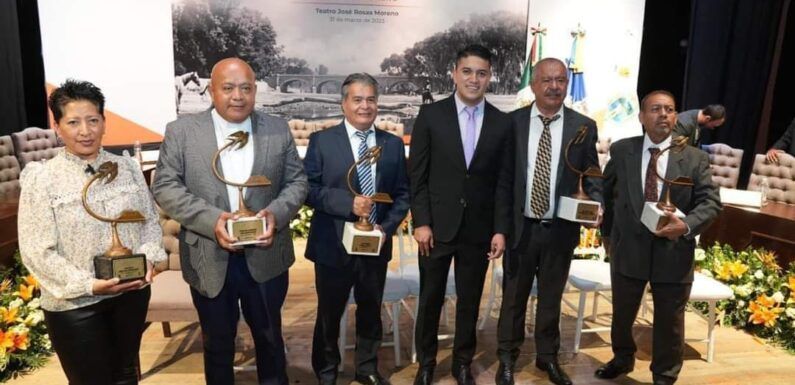 Ayuntamiento de Lagos de Moreno entrega “Premios Mi Ciudad” en Sesión Solemne  