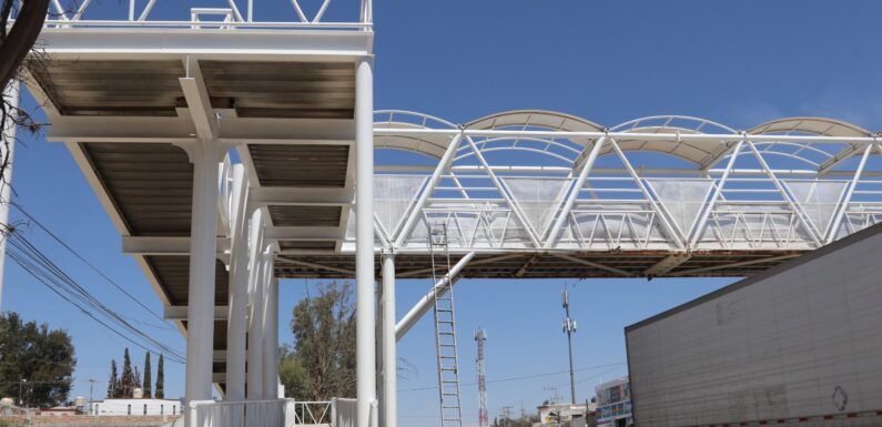 Dirección de Obras Públicas da mantenimiento al puente peatonal de Vista Hermosa