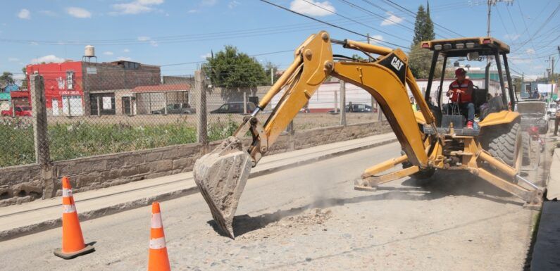 Arrancan rehabilitación de la calle 16 de Septiembre en Barrio Bajo de Moya