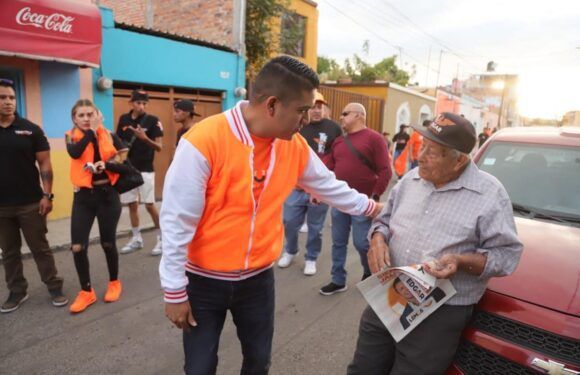 Tecutli Gómez recibe el apoyo de los habitantes del Pueblo de Moya