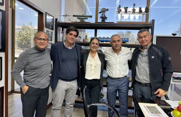 Erika Cuevas va por nuevo hospital para Encarnación de Díaz