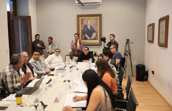 Edgar González y Verónica Jiménez sostienen reunion con los Tres Pueblos Indígenas de Lagos de Moreno