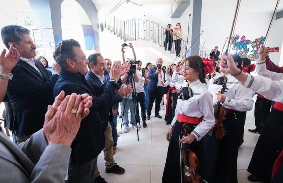 Presentan programa Jalisco con Estrella para renovación de escuelas en el estado