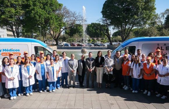 Encabeza Pablo Lemus lanzamiento del programa ‘Médicas y Médicos de Jalisco en tu Hogar’