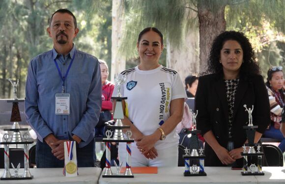 Inaugura la Alcaldesa la Convivencia Deportiva 2025 Zona Escolar #213
