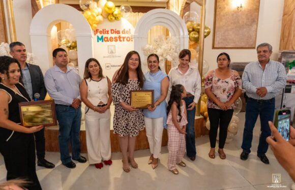 Celebran a las y los maestros encarnacionenses en su día