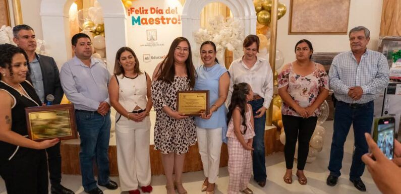 Celebran a las y los maestros encarnacionenses en su día