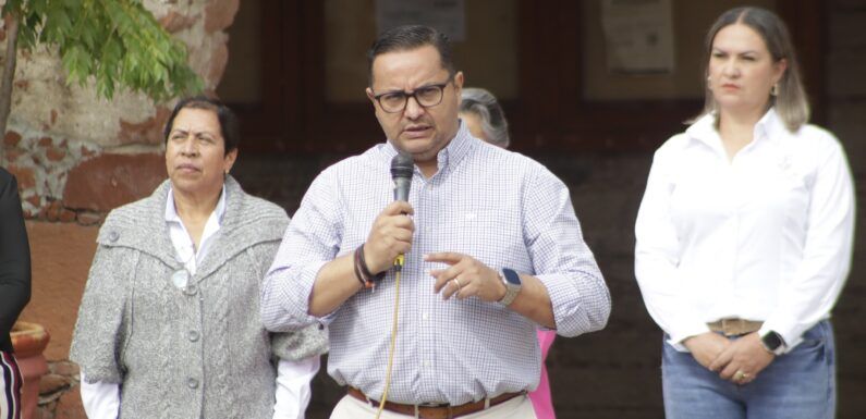 Encabeza Juan Carlos Jasso evento cívico en Ojuelos