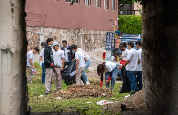 Gobierno Municipal, JIAN e instituciones educativas impian el Arroyo Bravo