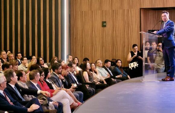 Capacitan a más de mil docentes jaliscienses en el uso de Inteligencia Artificial