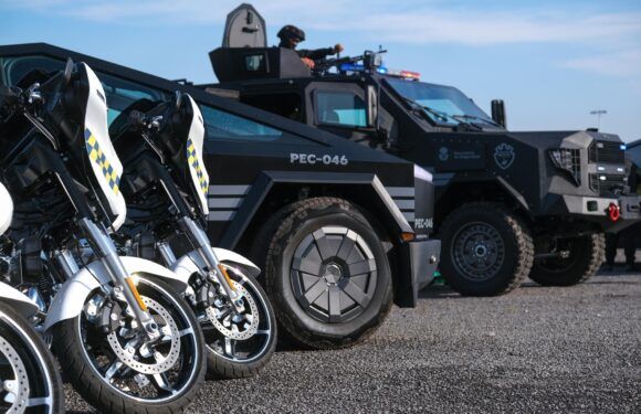 Entregan unidades equipadas y especializadas para la seguridad de Jalisco