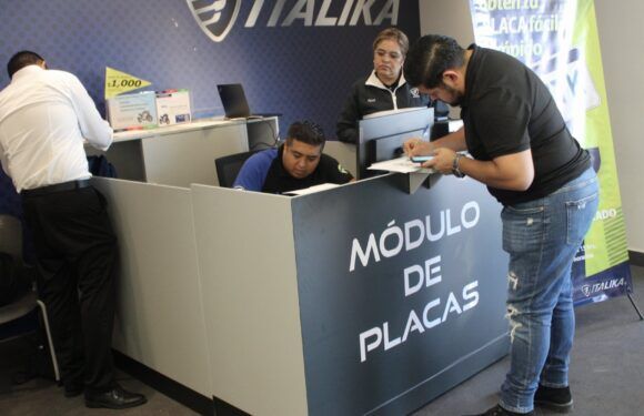 Impulsa Jalisco programa de emplacamiento de motocicletas con módulos en tiendas departamentales