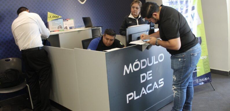 Impulsa Jalisco programa de emplacamiento de motocicletas con módulos en tiendas departamentales