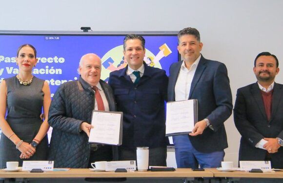 Secretaría de Educación Jalisco firma convenio para evitar deserción escolar