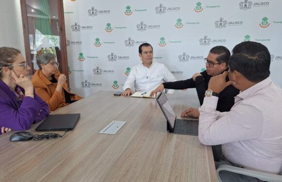 Acuerdan SETRAN y Ayuntamiento de Lagos de Moreno 5 camiones nuevos en el primer cuatrimestre del año 