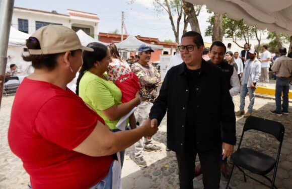 Edgar González impulsa brigadas de atención en la delegación de Comanja de Corona