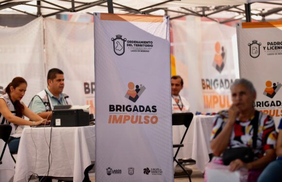 Edgar González lleva servicios y acciones integrales a El Puesto con Brigadas con Impulso