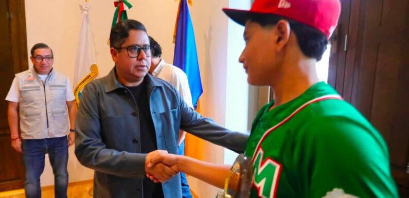 Ian Espinoza, pelotero laguense, se corona como MVP del Caribe Kids 2026